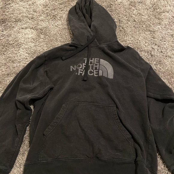 Sweatshirt - Picture 1 of 4